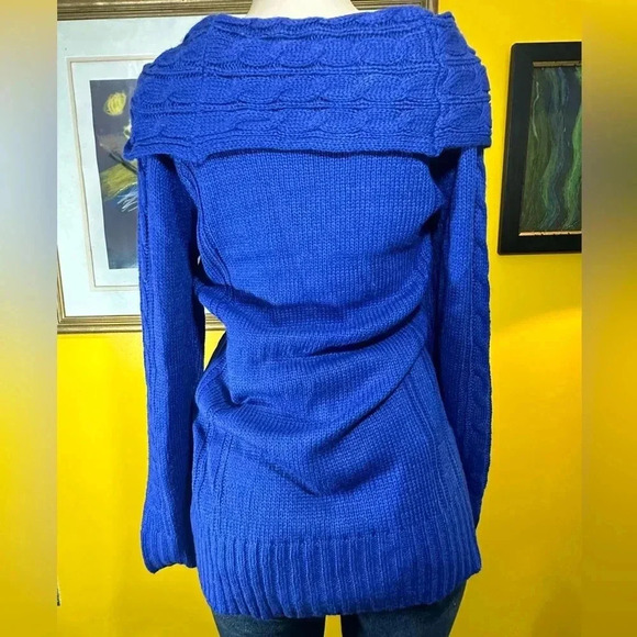 Hannah Women’s Blue Cowl Neck Sweater - Picture 2 of 12